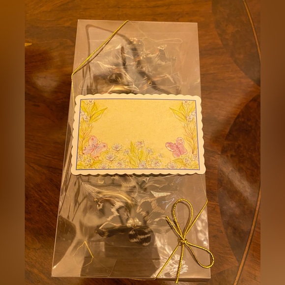 Set of 12 elegant handmade beaded floral design napkin holders napkin rings - Picture 6 of 6